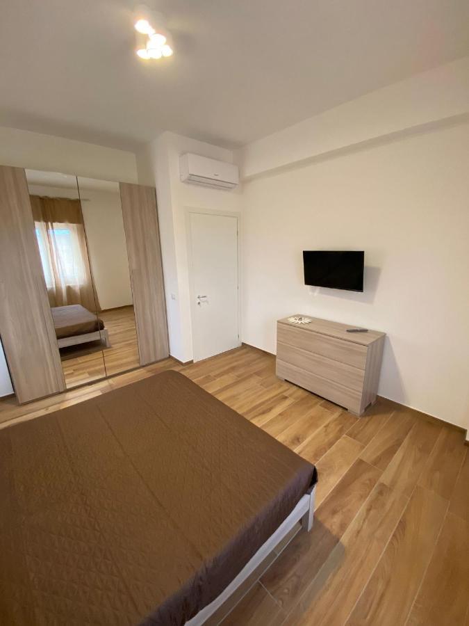 Ferienwohnung Viriamo House Roma Stadtviertel Stadtviertel Acilia Exterior foto